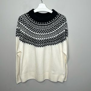 Suzy Shier Cream and Black Crew Neck Knit Sweater